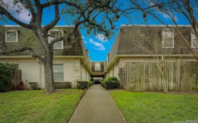 2BR House for Rent in San Antonio, TX