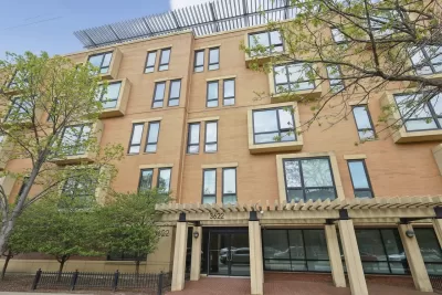 2BR House for Rent in Chicago, IL