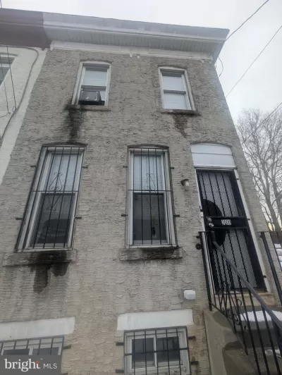 2BR Townhouse for Sale in Camden, NJ
