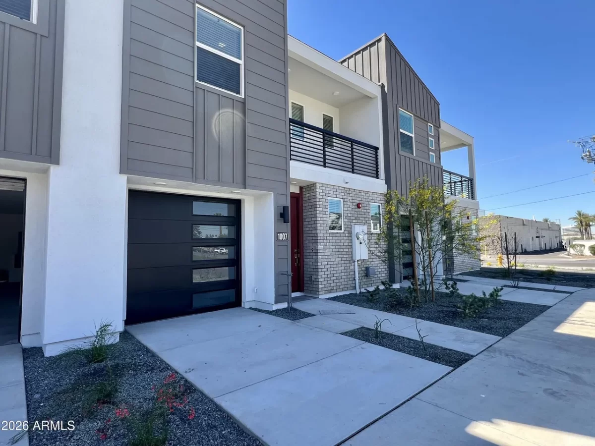3BR Townhouse for Rent in Phoenix, AZ