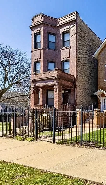 2BR Apartment for Rent in Chicago, IL