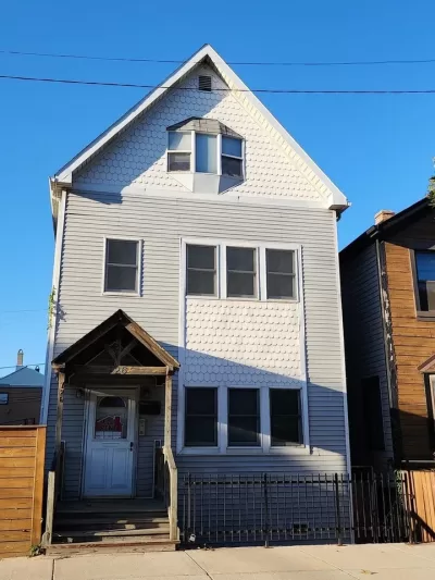 2BR House for Rent in Chicago, IL