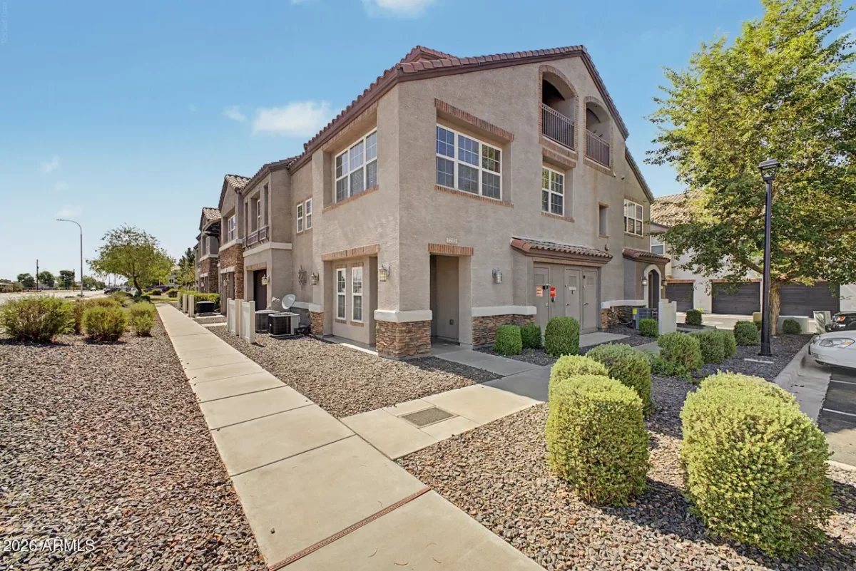 2BR Townhouse for Rent in Phoenix, AZ