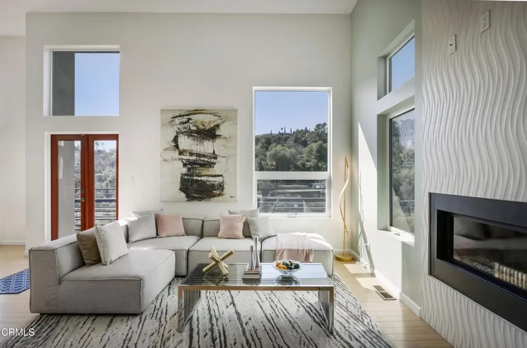 3BR House for Sale in Los Angeles, CA