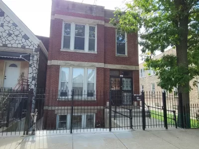 2BR Apartment for Rent in Chicago, IL