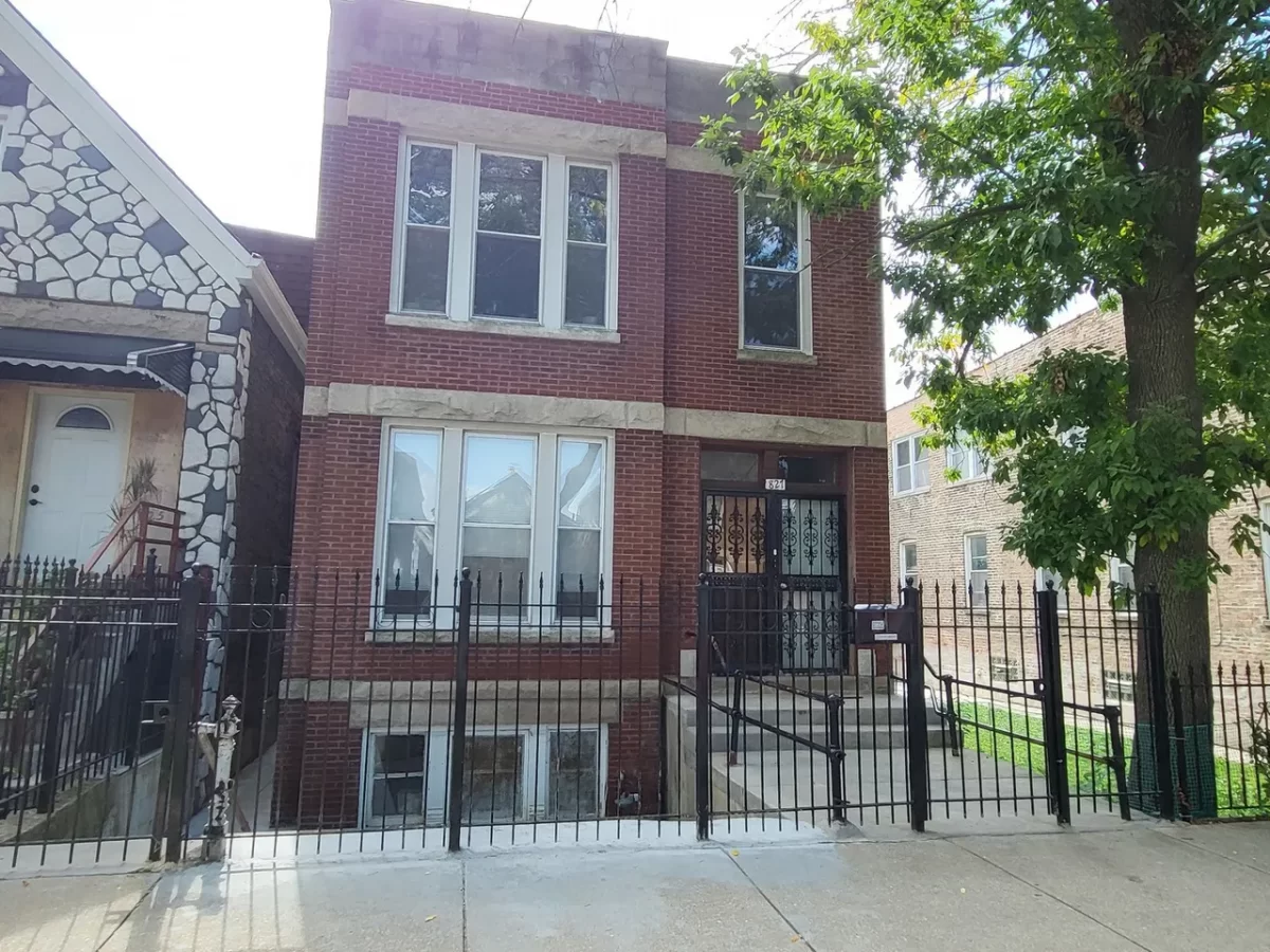2BR Apartment for Rent in Chicago, IL