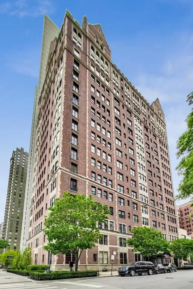 3BR Condo for Sale in Chicago, IL