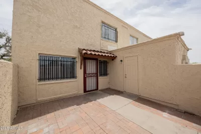 2BR Townhouse for Sale in Phoenix, AZ