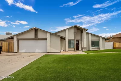 4BR House for Sale in Phoenix, AZ