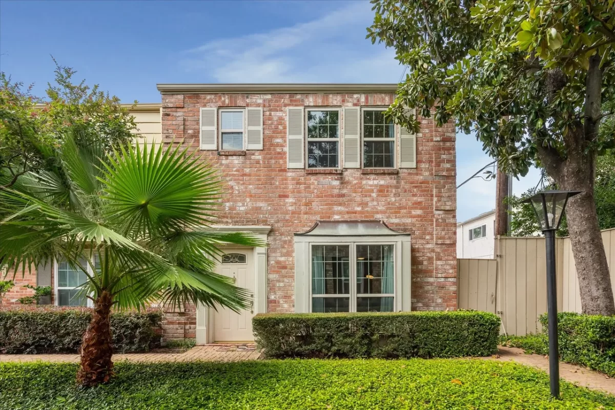 3BR Townhouse for Sale in Houston, TX