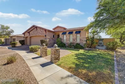 5BR House for Sale in Phoenix, AZ