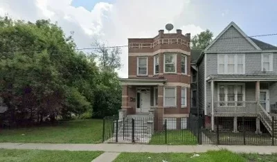 5BR Multi-Family for Sale in Chicago, IL