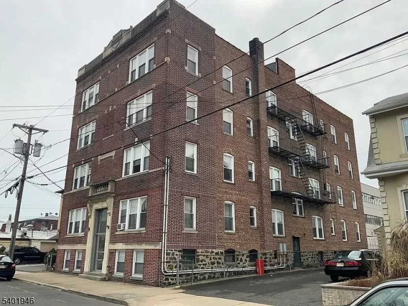1BR Multi-Family for Rent in Cliffside Park, NJ