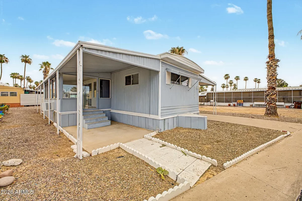 2BR Mobile Home for Sale in Glendale, AZ