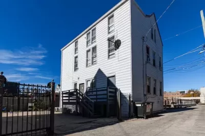 3BR House for Rent in Chicago, IL