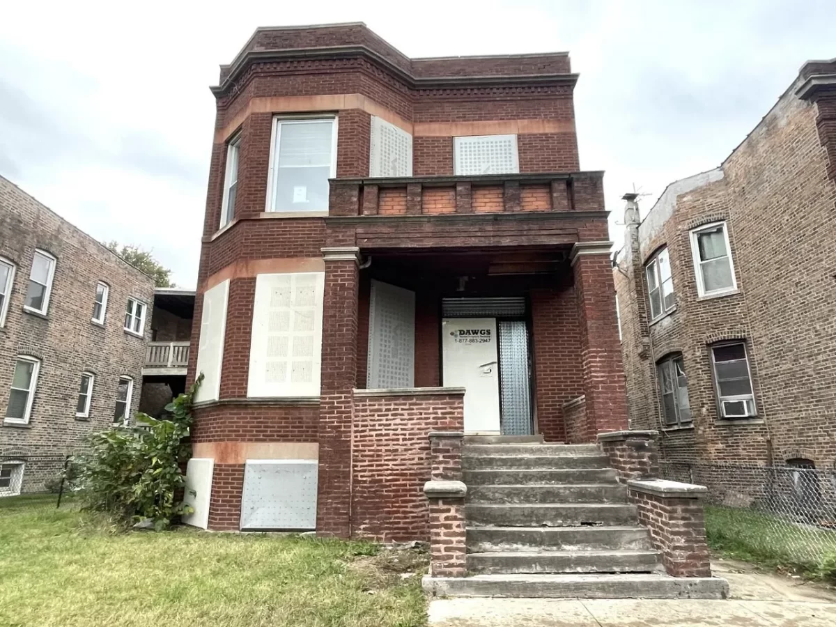 6BR Multi-Family for Sale in Chicago, IL