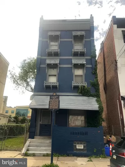 5BR House for Sale in Philadelphia, PA