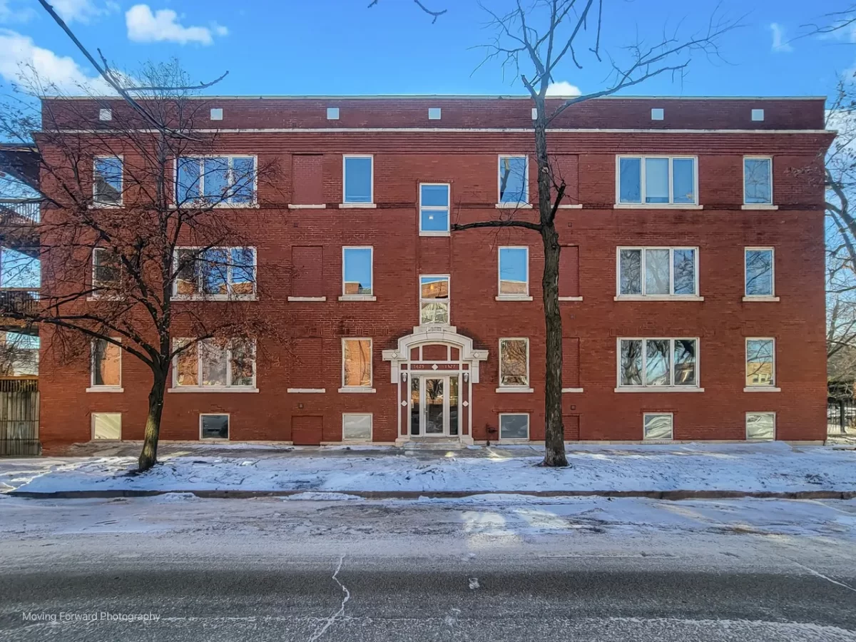 2BR Condo for Sale in Chicago, IL