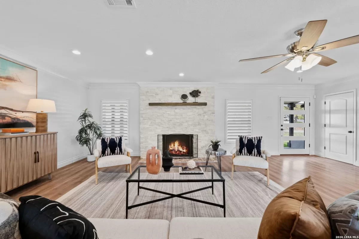4BR House for Sale in Terrell Hills, TX