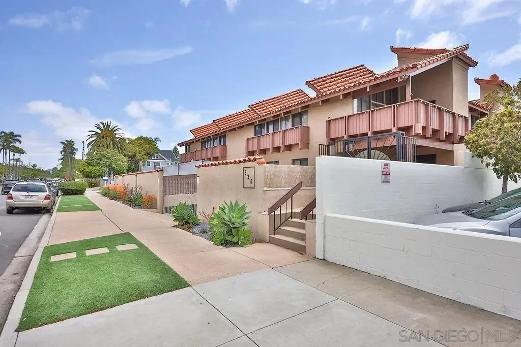 2BR Condo for Sale in Coronado, CA