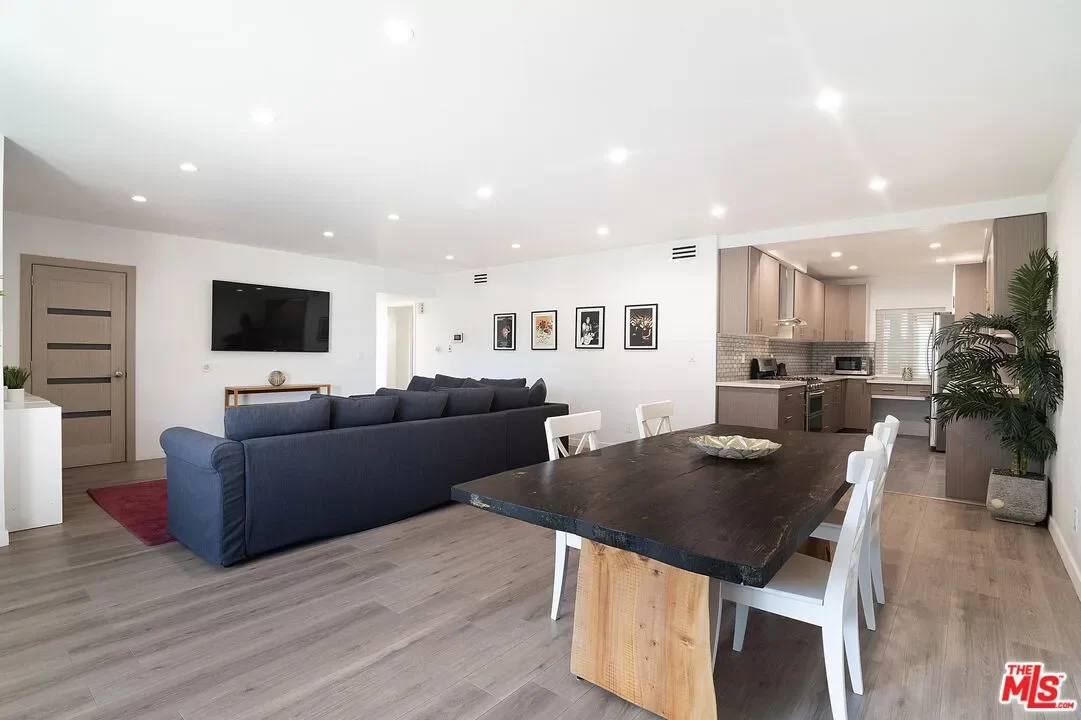 1BR Condo for Sale in Toluca Lake, CA