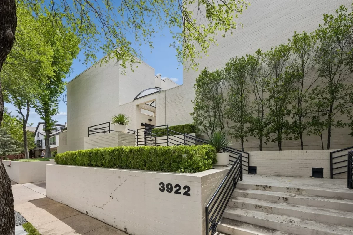 2BR Condo for Sale in Dallas, TX