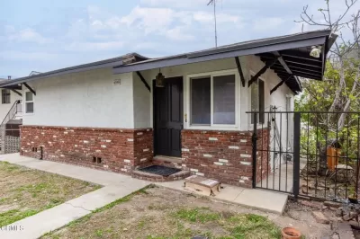 2BR House for Sale in Los Angeles, CA