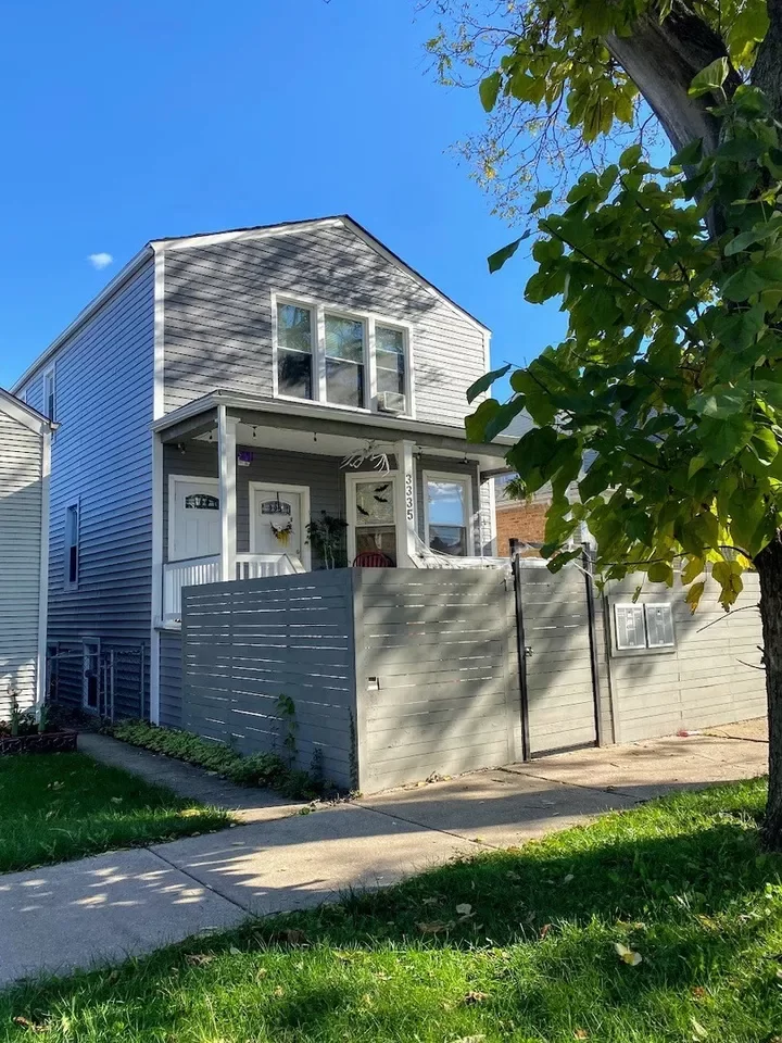 2BR Condo for Rent in Chicago, IL
