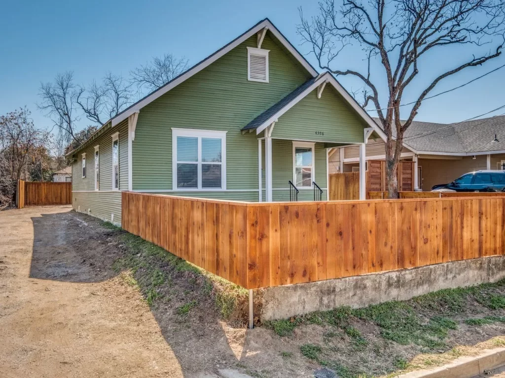 3BR House for Sale in Dallas, TX