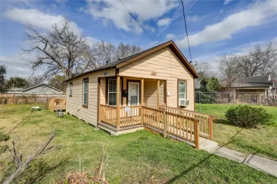 2BR House for Sale in Houston, TX