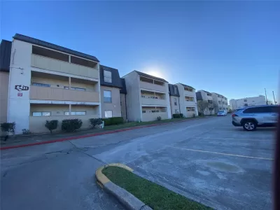 3BR Condo for Sale in Houston, TX