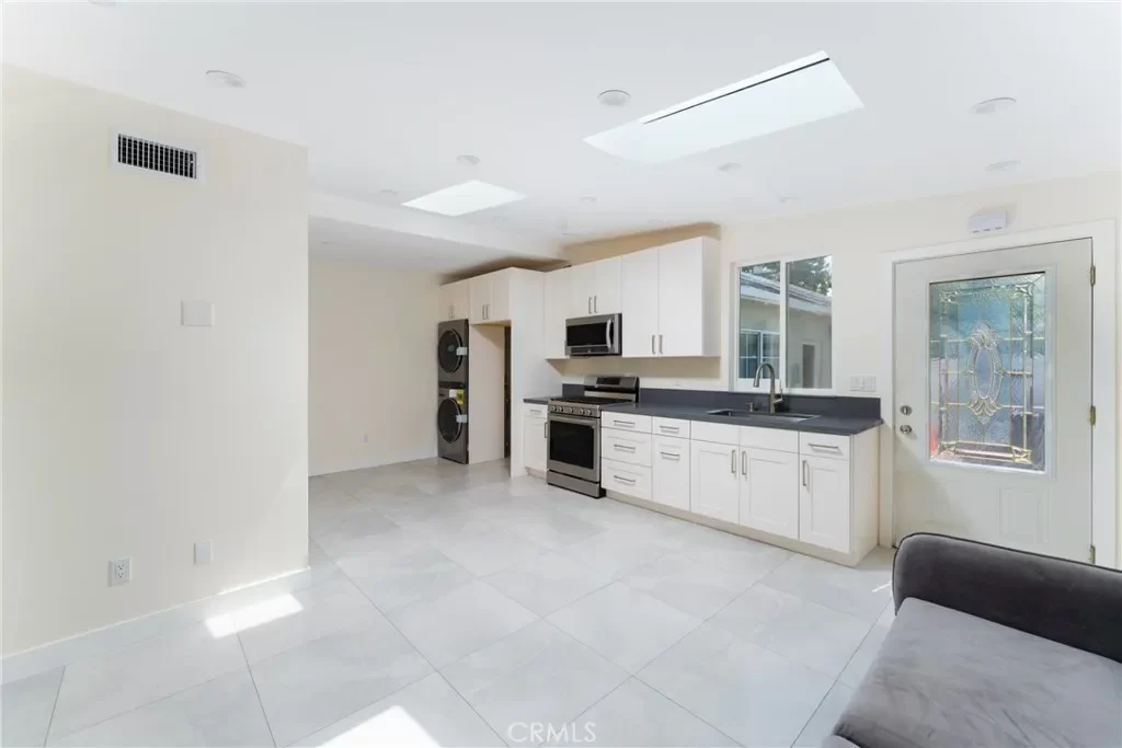 1BR House for Rent in Glendale, CA