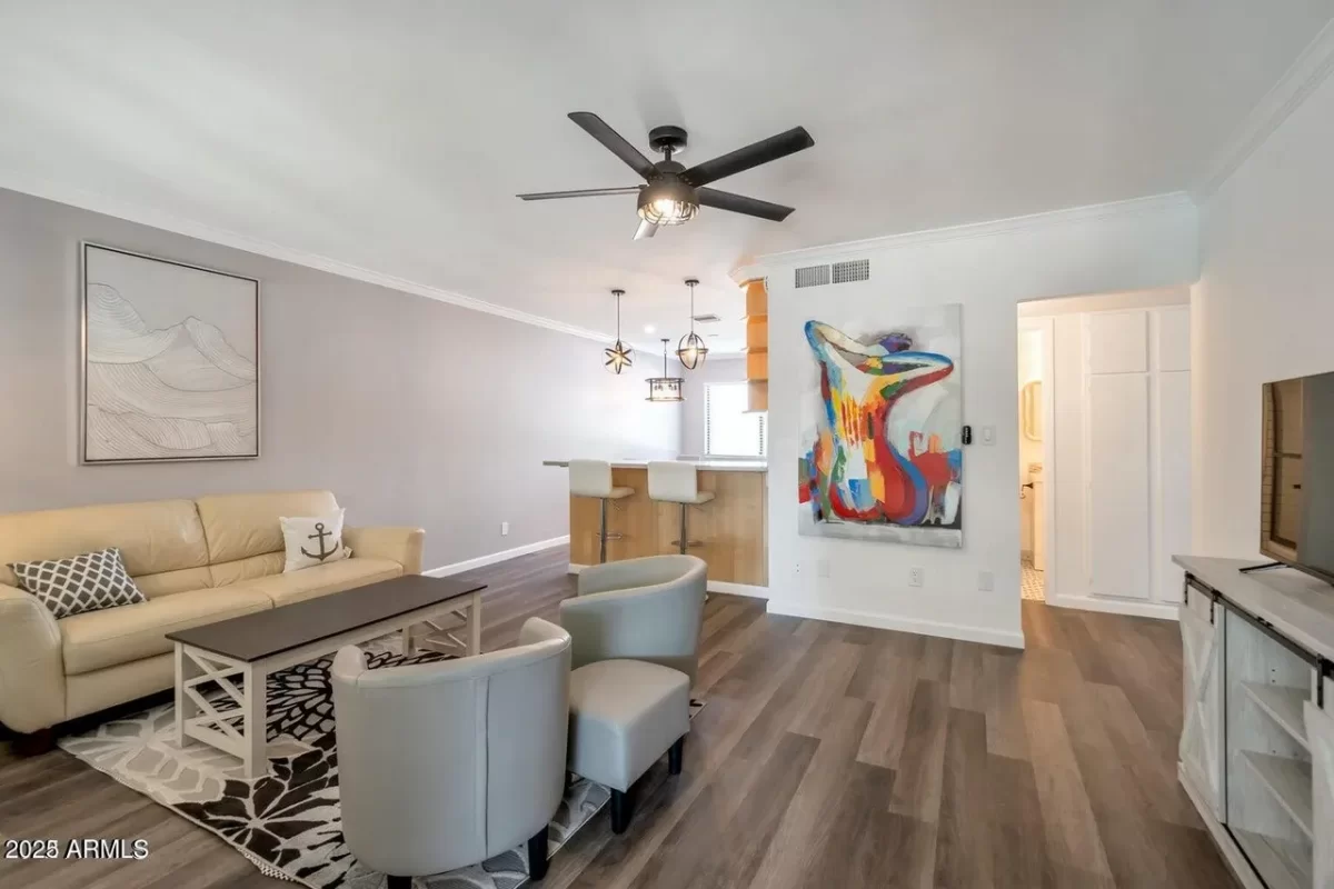 2BR Condo for Sale in Phoenix, AZ