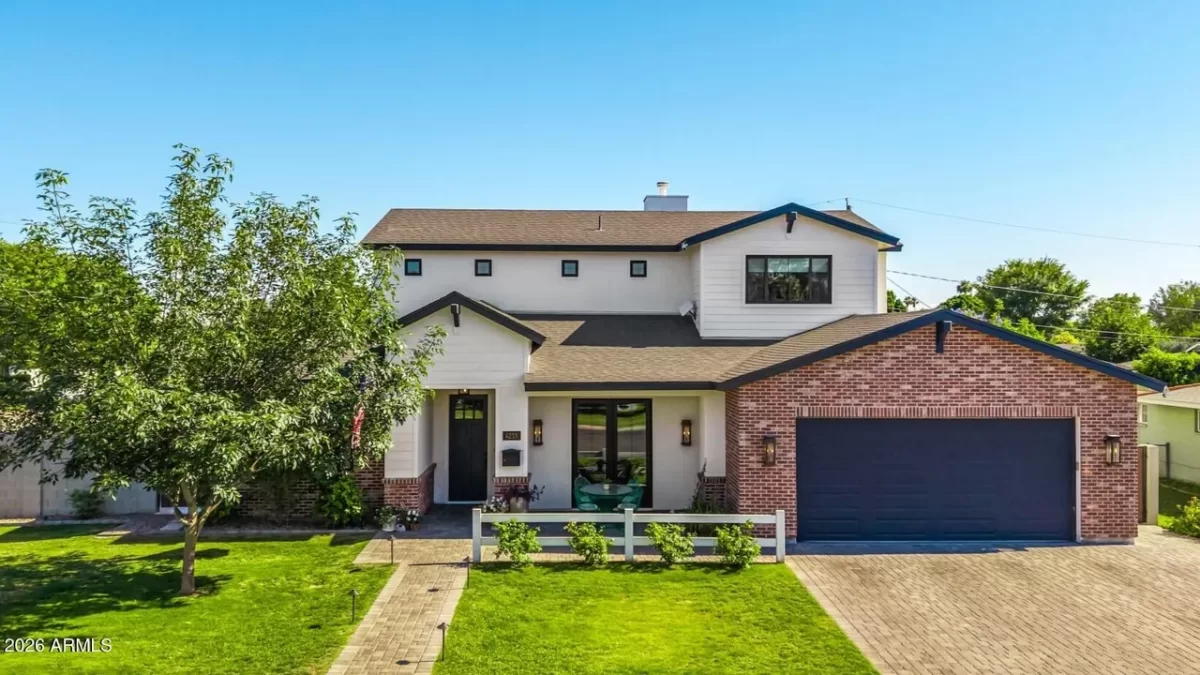 5BR House for Sale in Phoenix, AZ