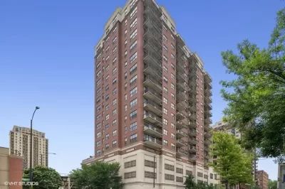 2BR Condo for Sale in Chicago, IL