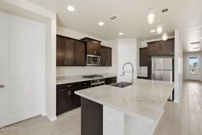 4BR House for Sale in Phoenix, AZ
