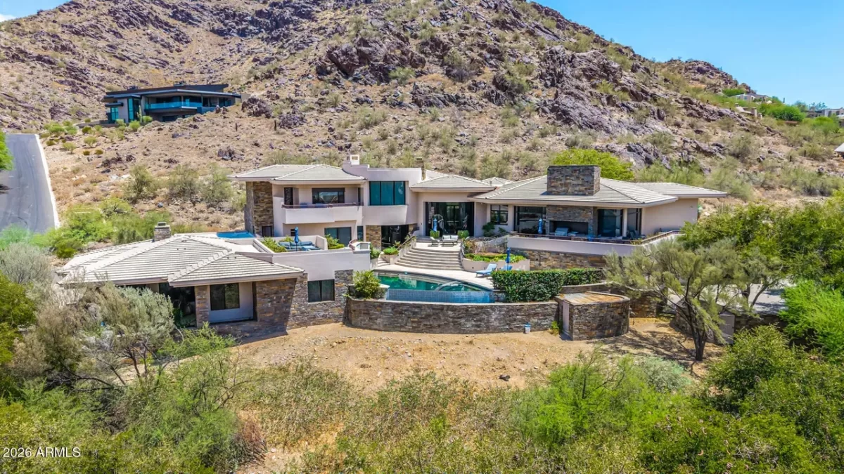 6BR House for Rent in Paradise Valley, AZ