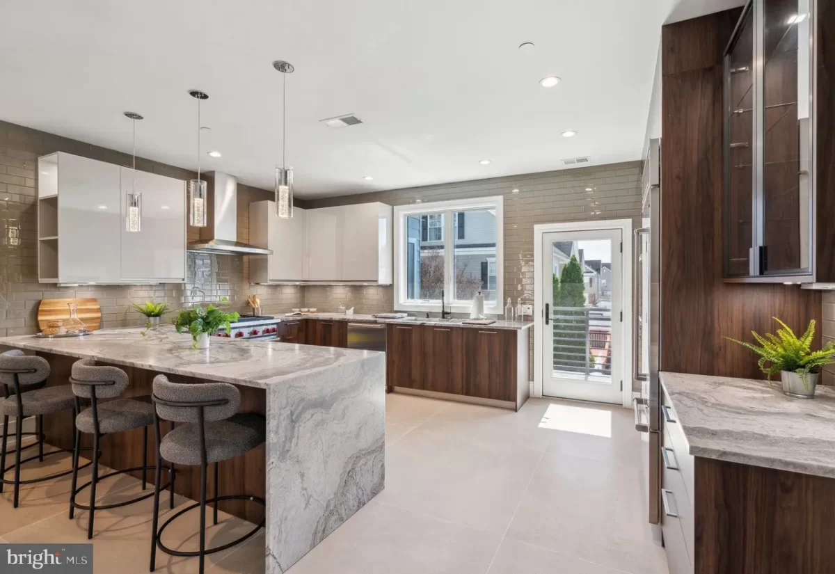 3BR Townhouse for Sale in Philadelphia, PA