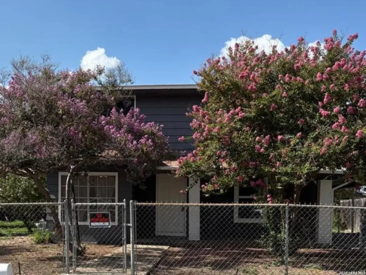 5BR House for Sale in San Antonio, TX