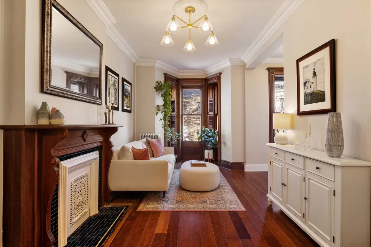 2BR Condo for Sale in Brooklyn, NY