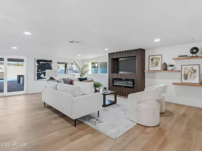 5BR House for Sale in Phoenix, AZ