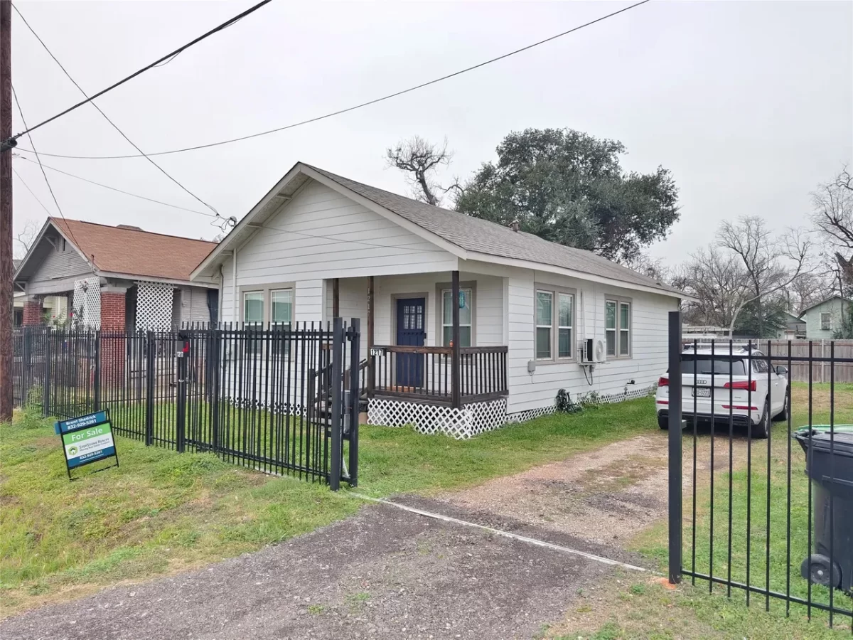 2BR House for Rent in Houston, TX