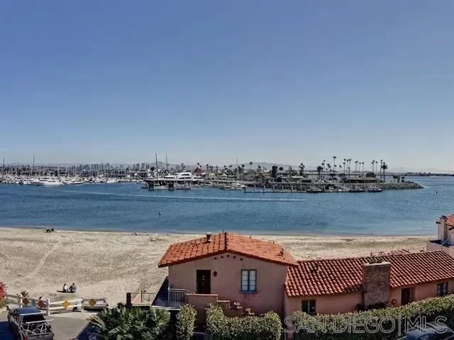 2BR Condo for Rent in San Diego, CA