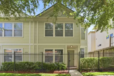 2BR House for Rent in Houston, TX