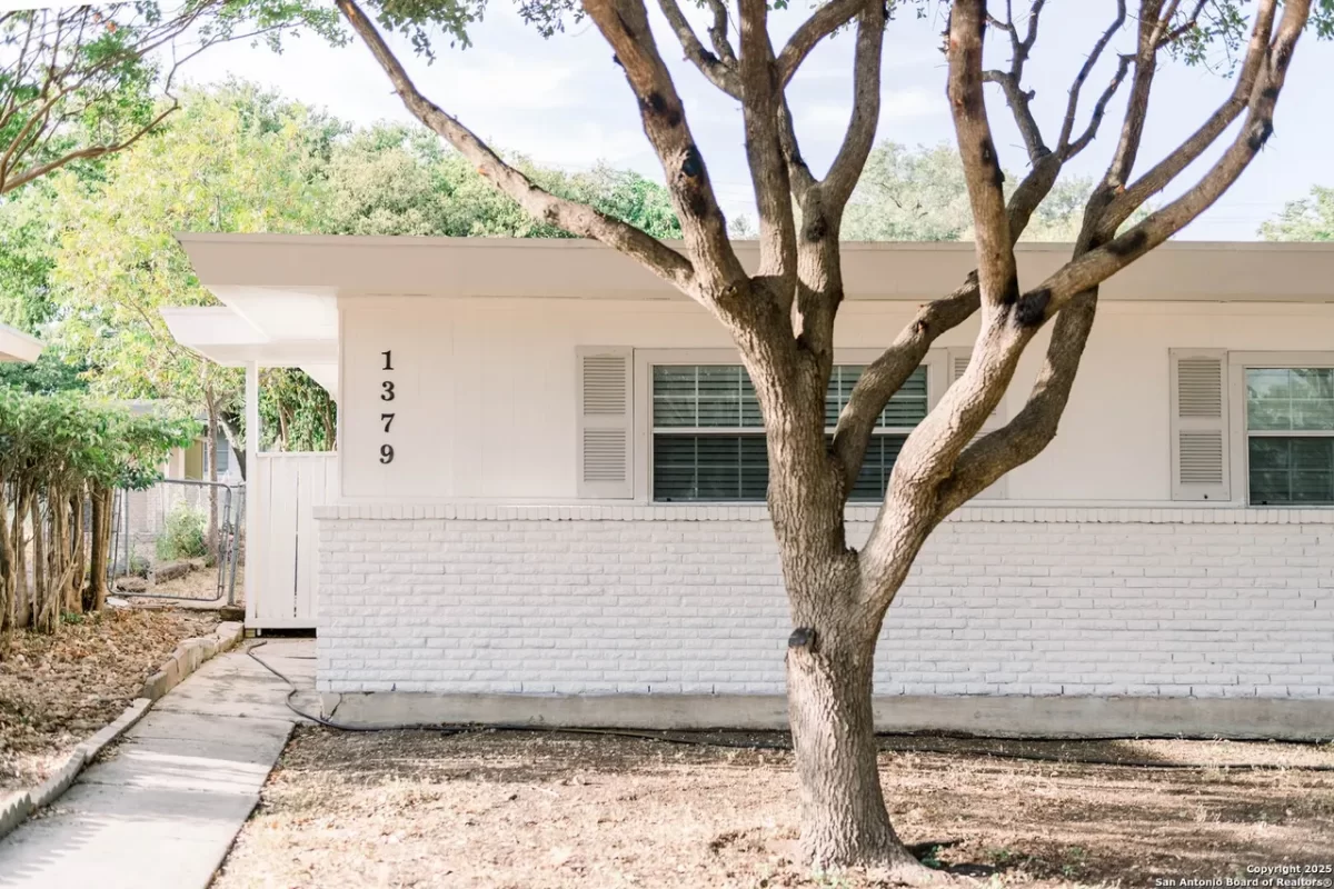 2BR House for Rent in San Antonio, TX