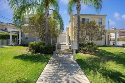 4BR Townhouse for Sale in Monterey Park, CA