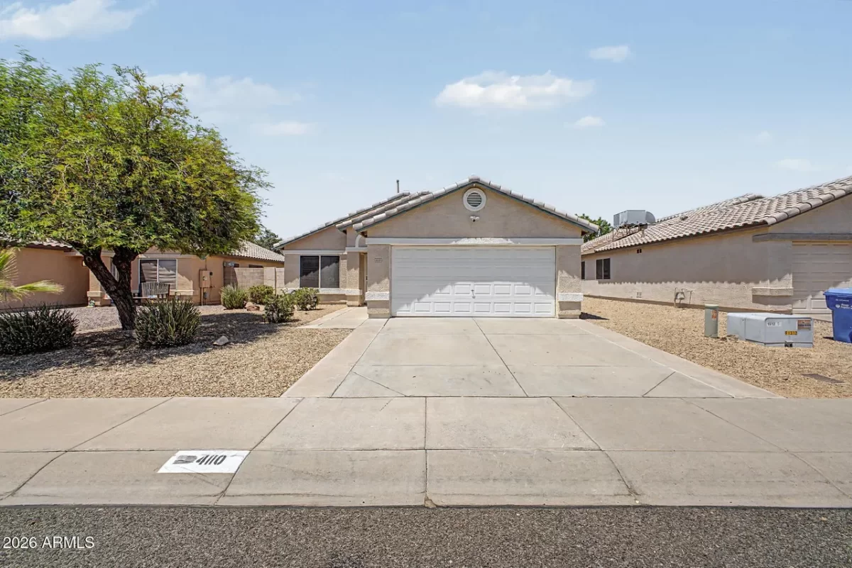 2BR House for Sale in Phoenix, AZ