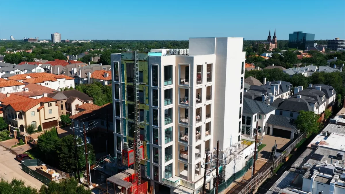 4BR Condo for Sale in Houston, TX