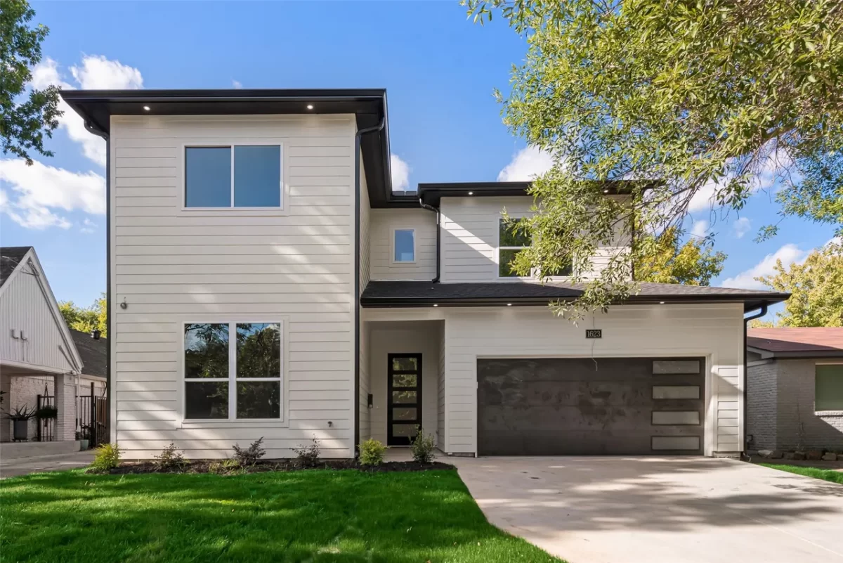 4BR House for Sale in Dallas, TX