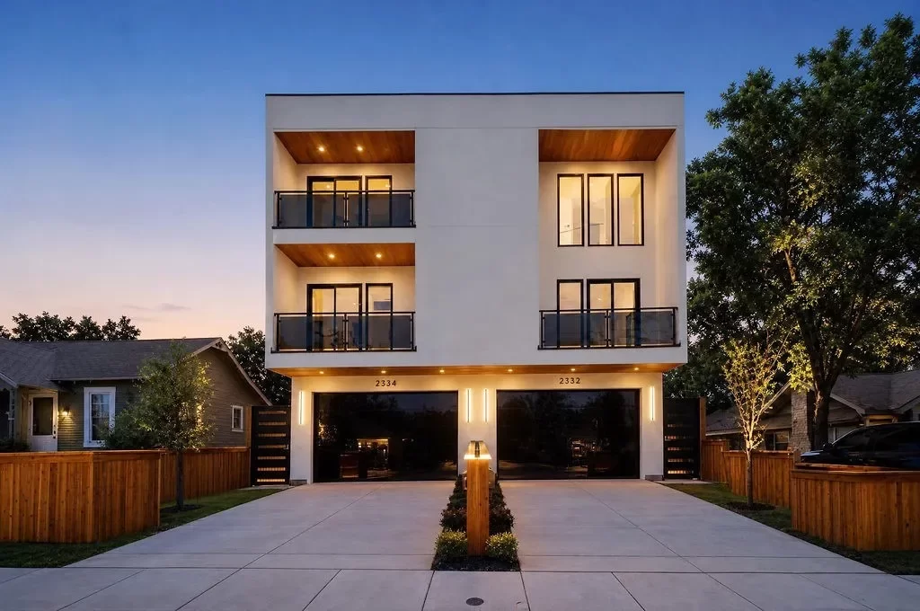 4BR House for Sale in Dallas, TX